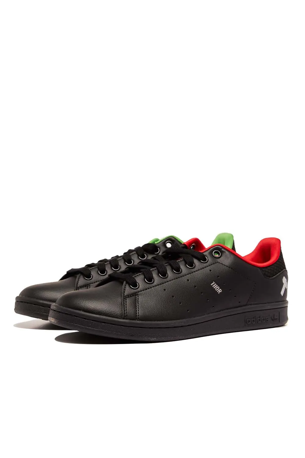 Adidas Stan Smith 'Marvel' in Black/Silver/Scarlet