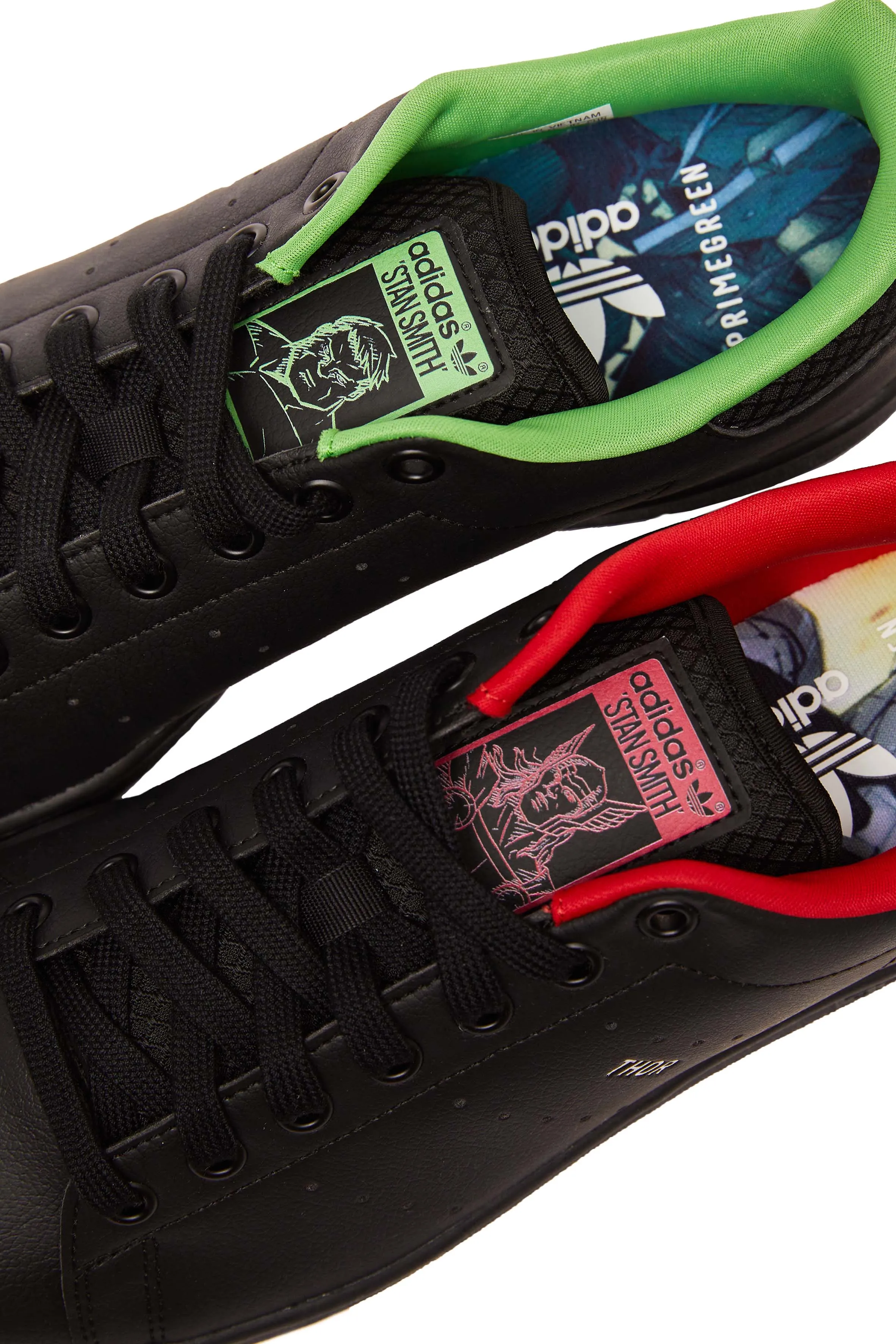Adidas Stan Smith 'Marvel' in Black/Silver/Scarlet