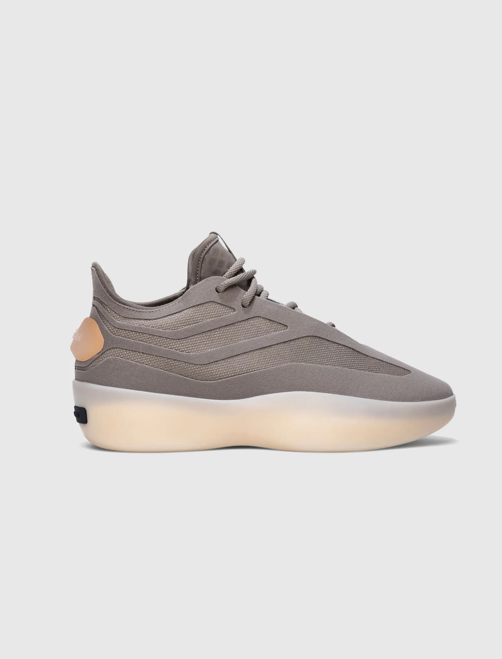 ATHLETICS II BASKETBALL LOW PURE BEIGE