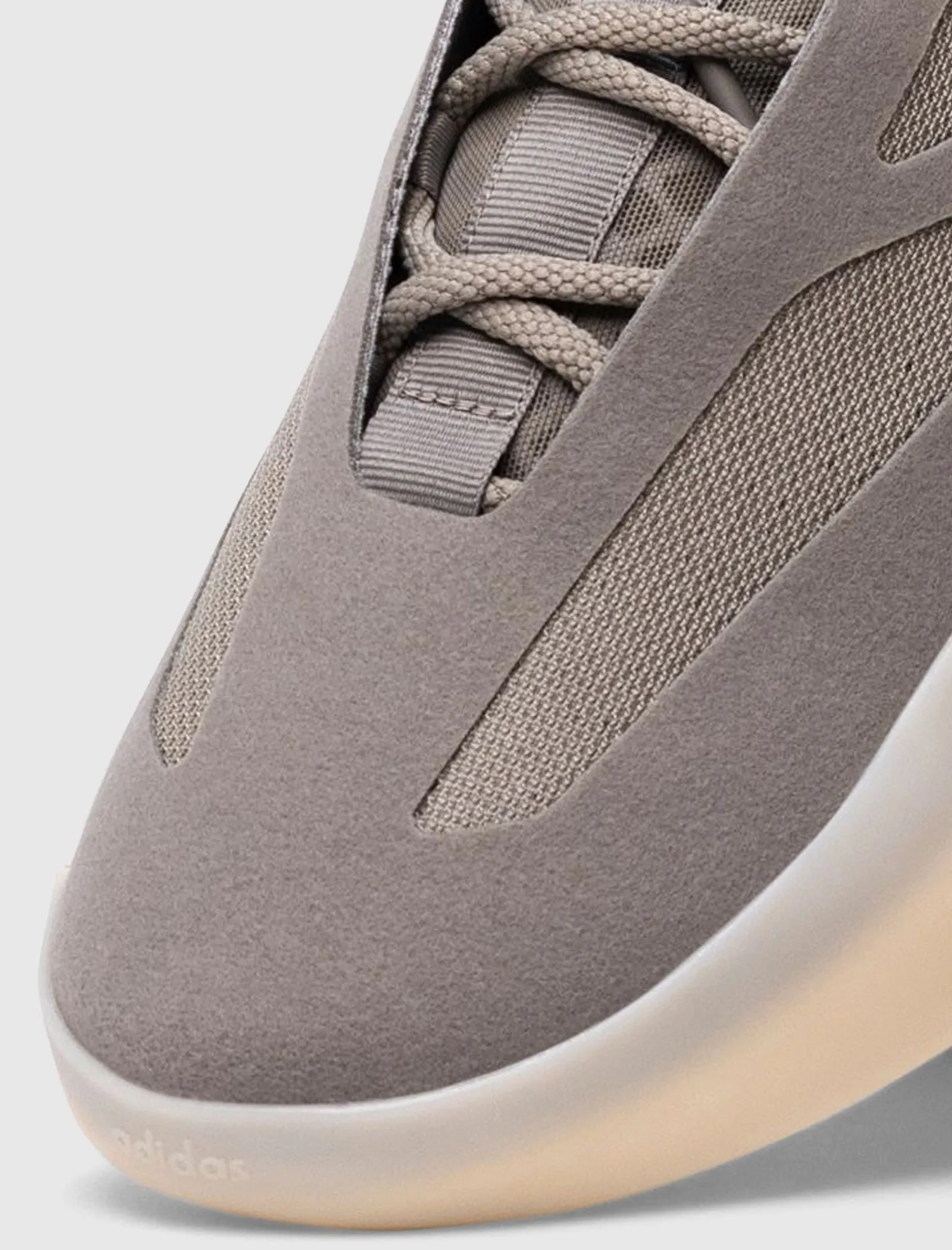 ATHLETICS II BASKETBALL LOW PURE BEIGE