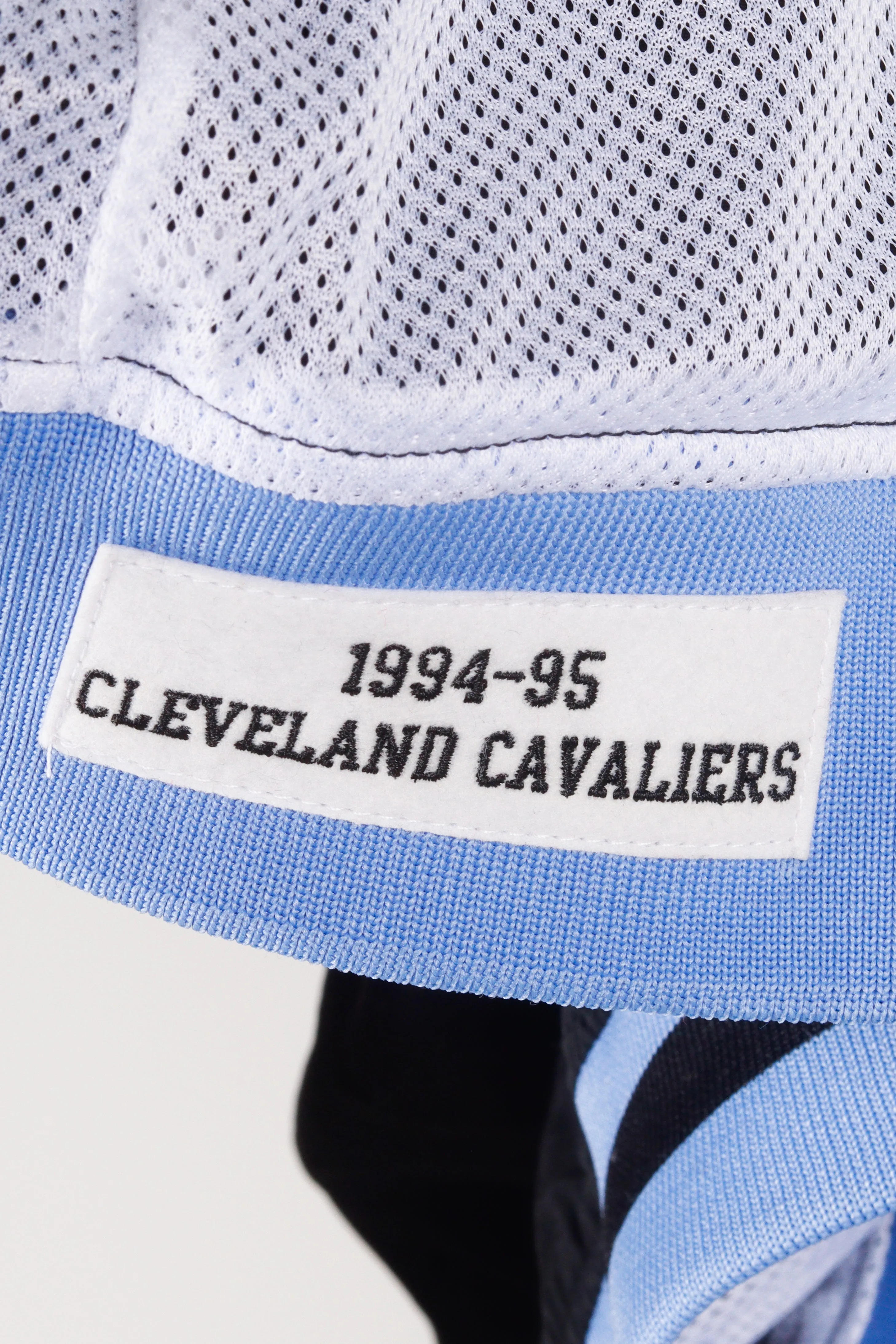 Mitchell & Ness '1994-95 Cleveland Cavaliers Away' Authentic Warm Up Jacket (2012)