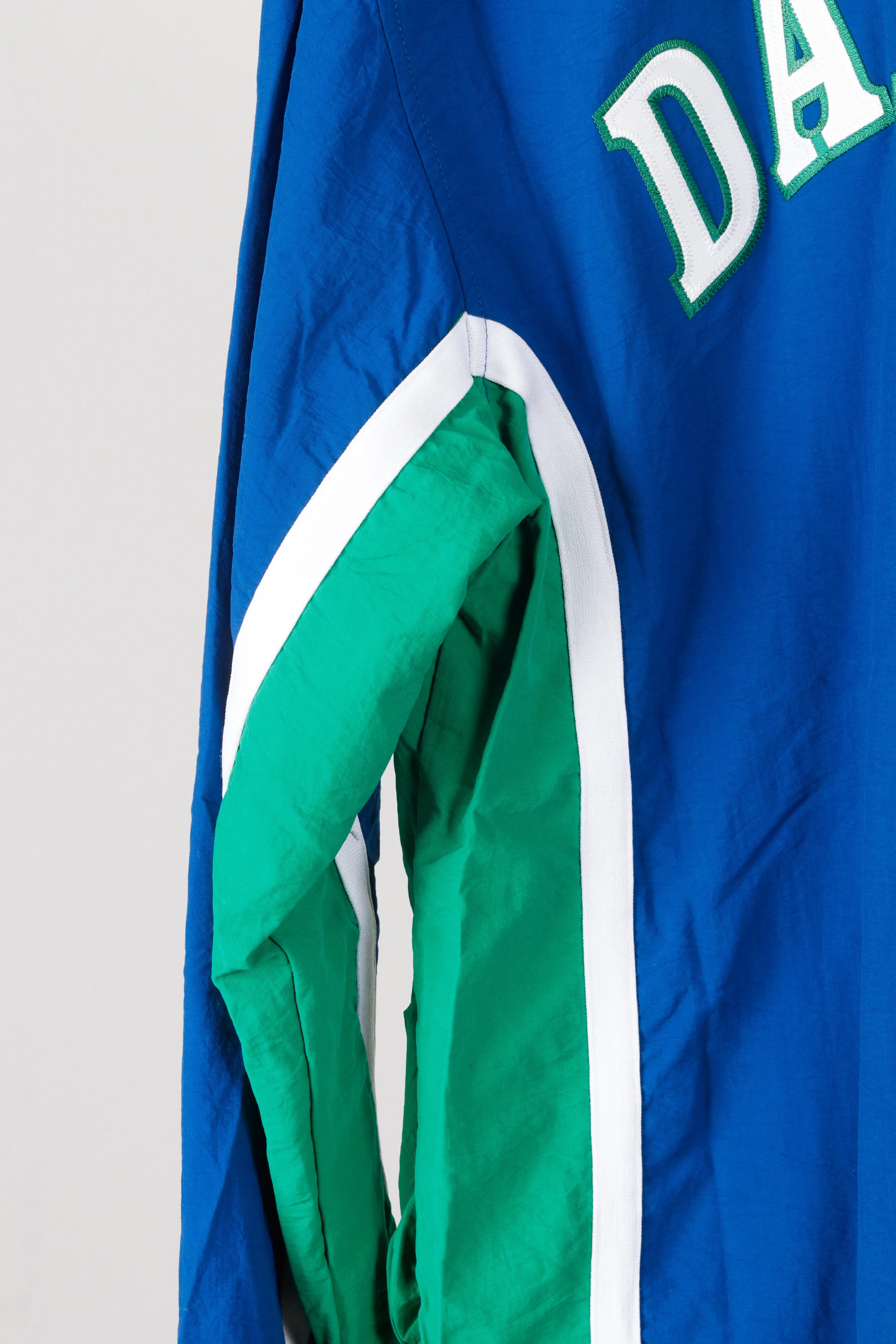 Mitchell & Ness '1996-97 Dallas Mavericks Away' Authentic Warm Up Jacket (2012)