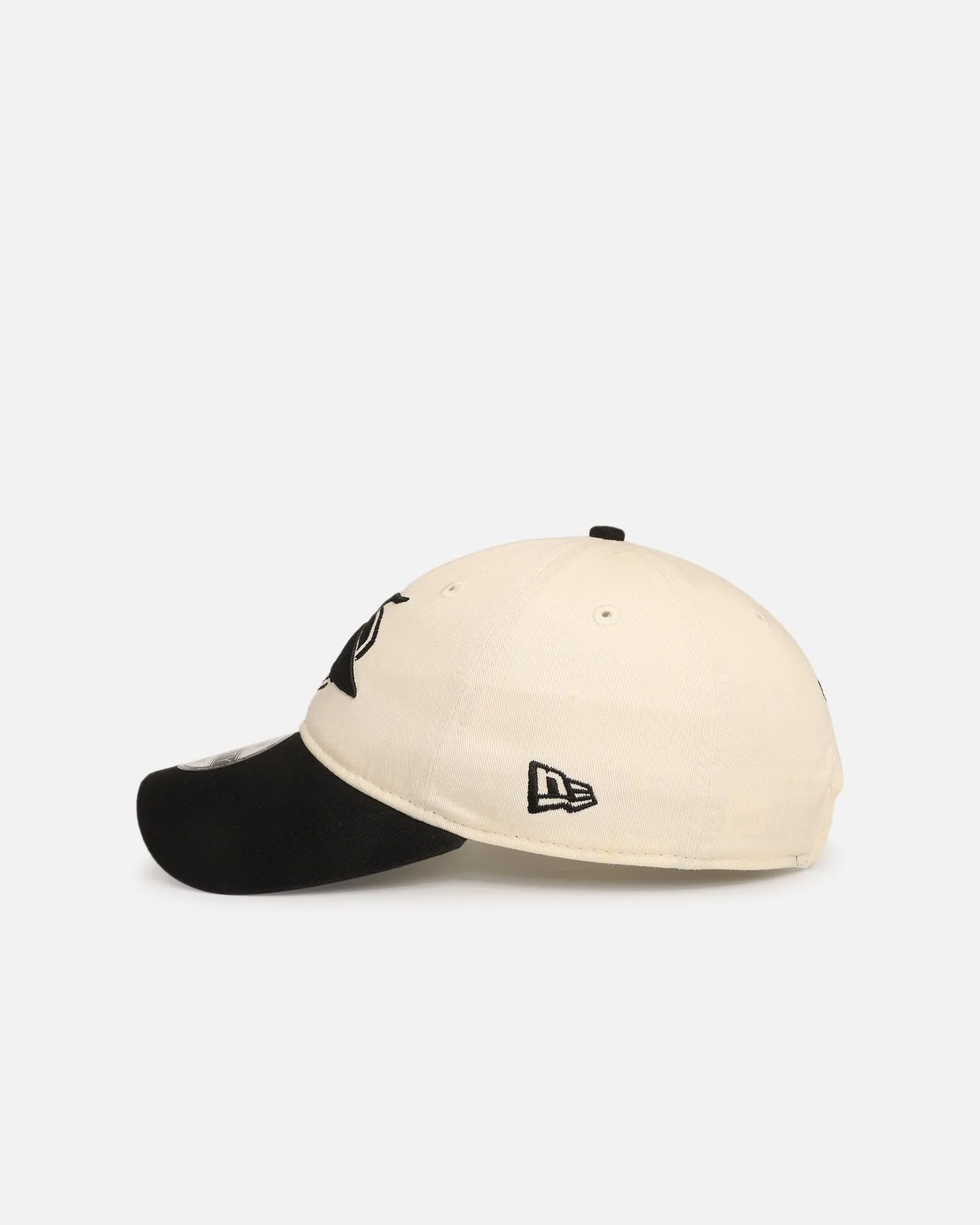 New Era Cronulla Sutherland Sharks 'NRL Two Tone' 9TWENTY Strapback Chrome White/Black