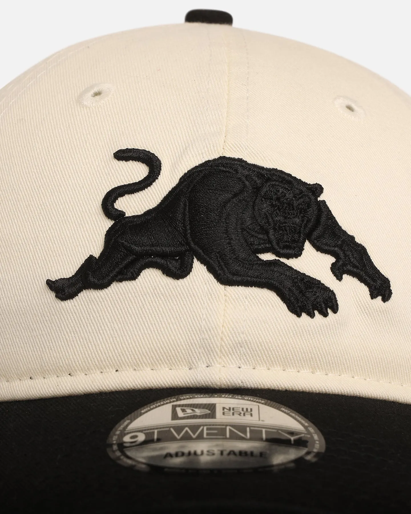 New Era Penrith Panthers 'NRL Two Tone' 9TWENTY Strapback Chrome White/Black