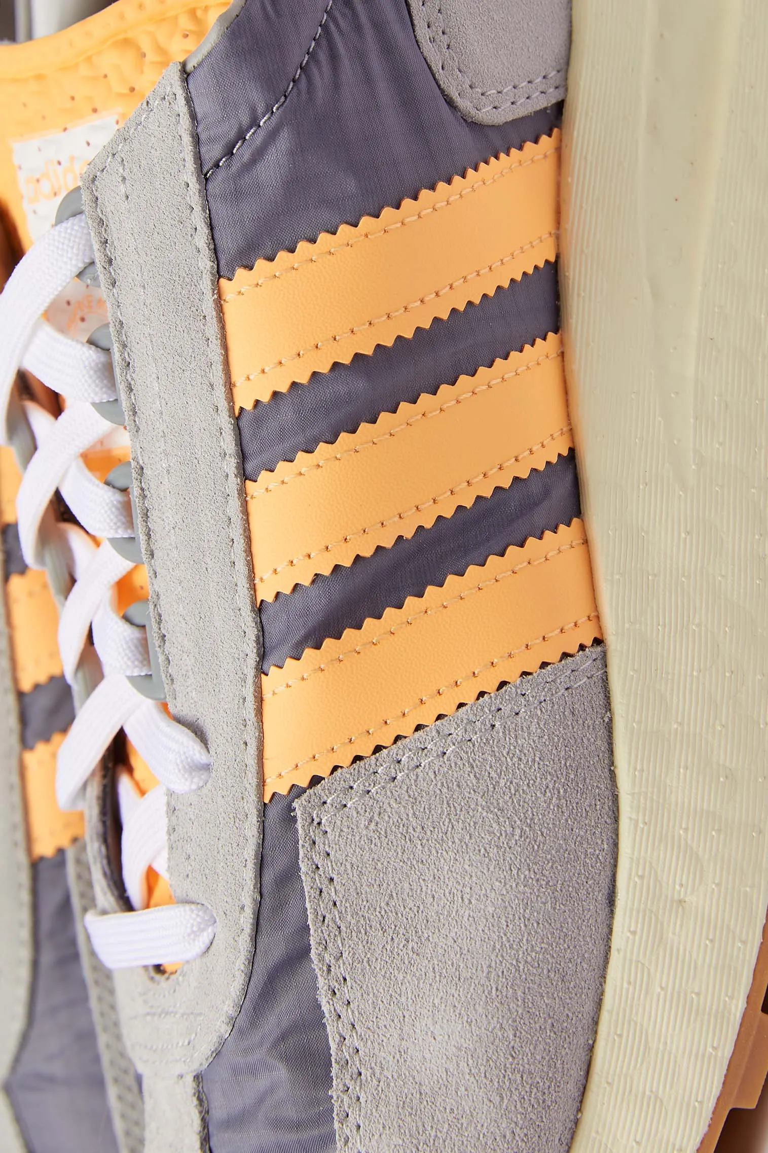 Retropy E5 'Grey3/Orange/Grey2'