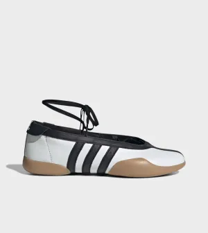 Taekwondo Mei Ballet White/Black