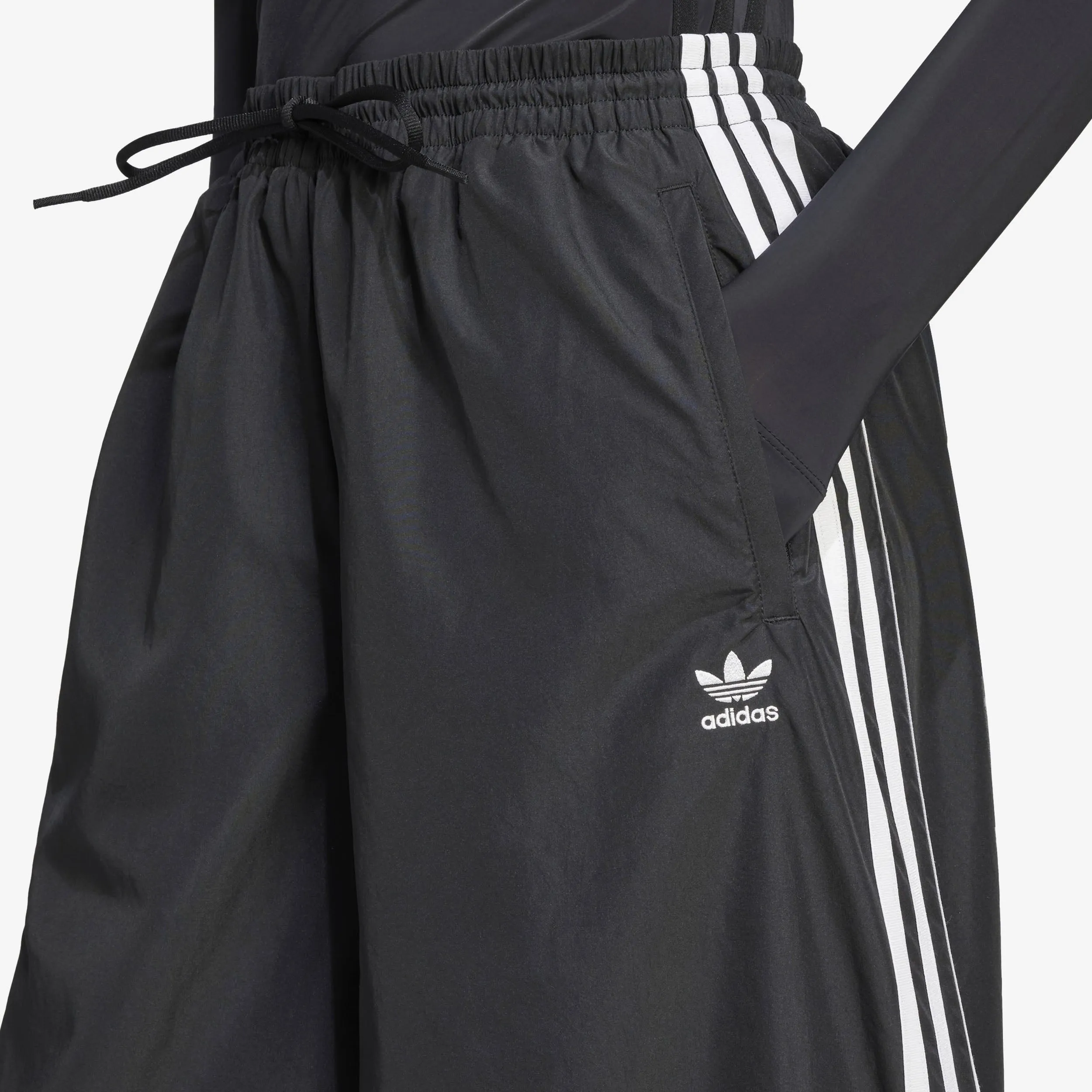 Wmns Adilenium Season 3 Oversized Track Pant
