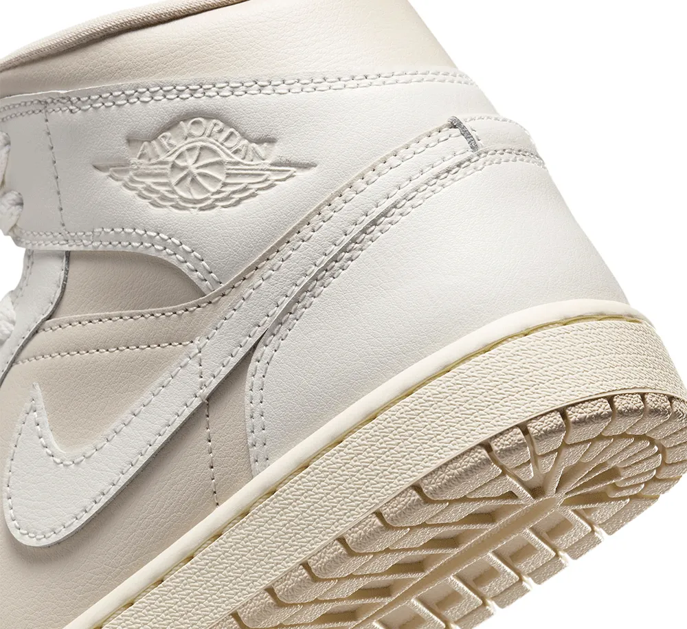 Women's Air Jordan 1 Mid